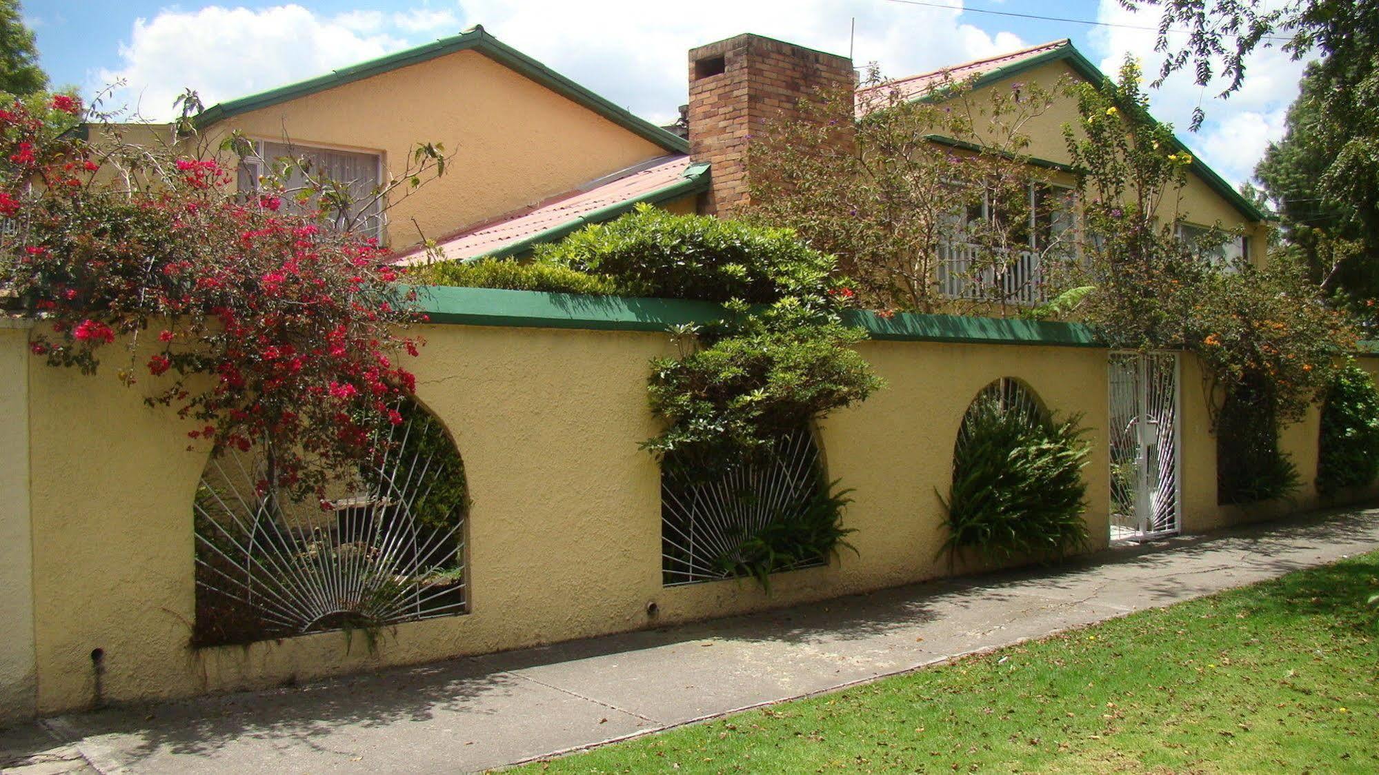 Hostal Bogota Real Exterior photo